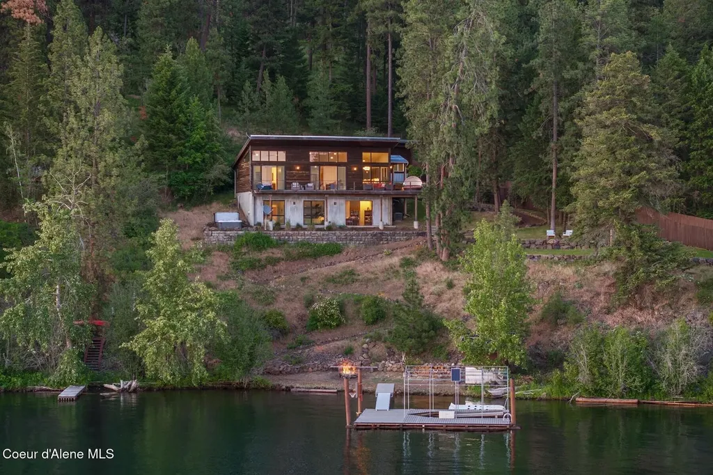 520 S Marion Court Harrison ID 83833