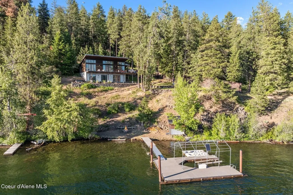 520 S Marion Court Harrison ID 83833
