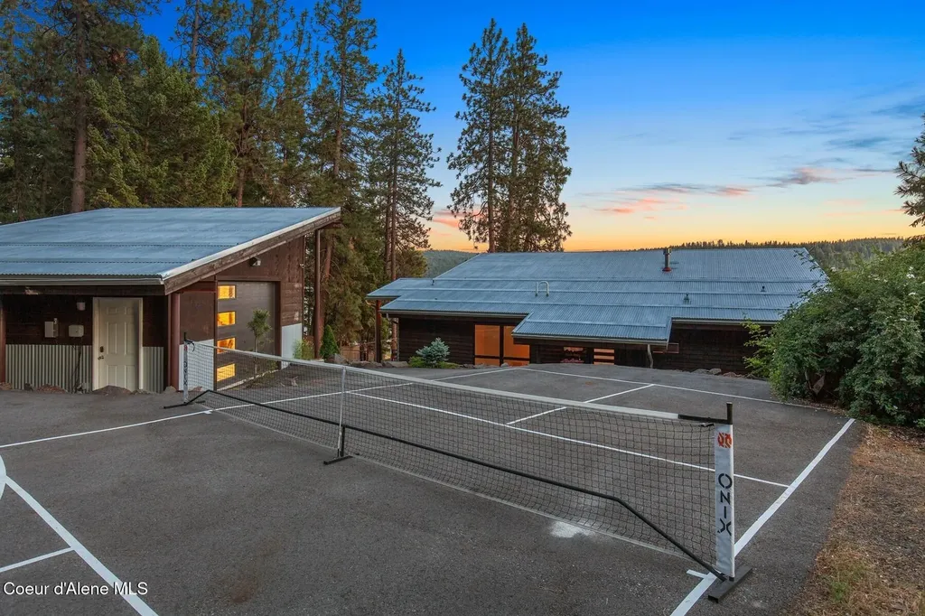 520 S Marion Court Harrison ID 83833