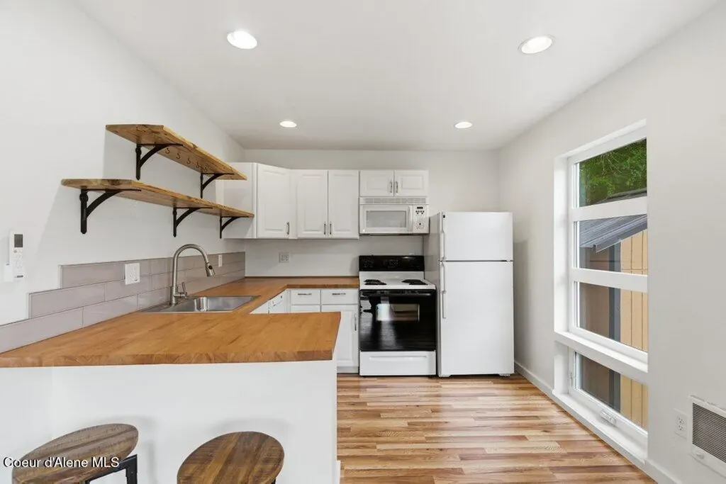 605 Hunter Street Mullan ID 83846