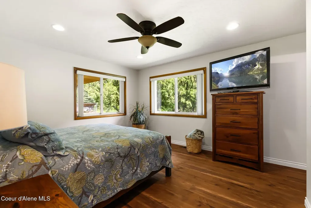 74 Eureka Road Sagle ID 83860