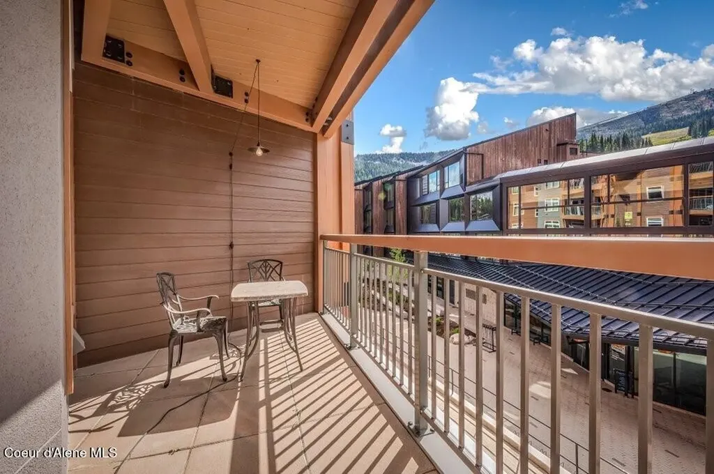 124 Village Lane Sandpoint ID 83864
