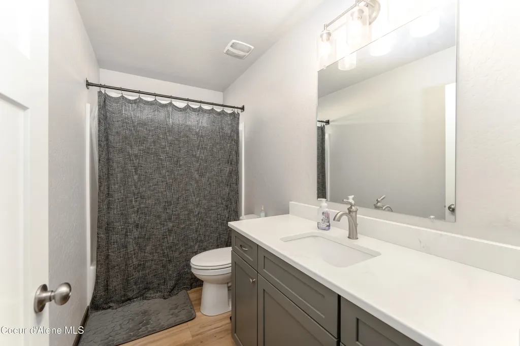 3885 N Pradera Lane Post Falls ID 83854