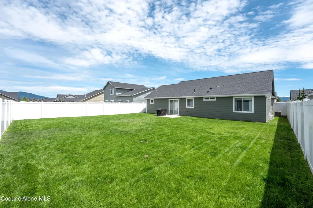 3885 N Pradera Lane Post Falls ID 83854