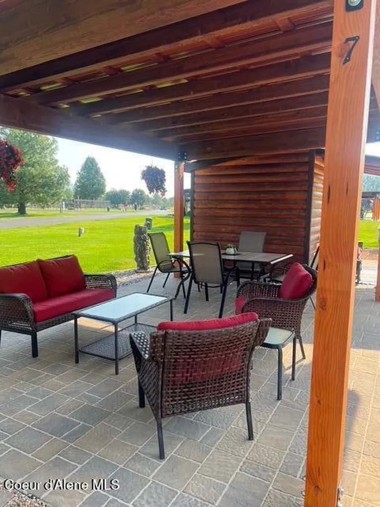 7 Eagle Way Blanchard ID 83804
