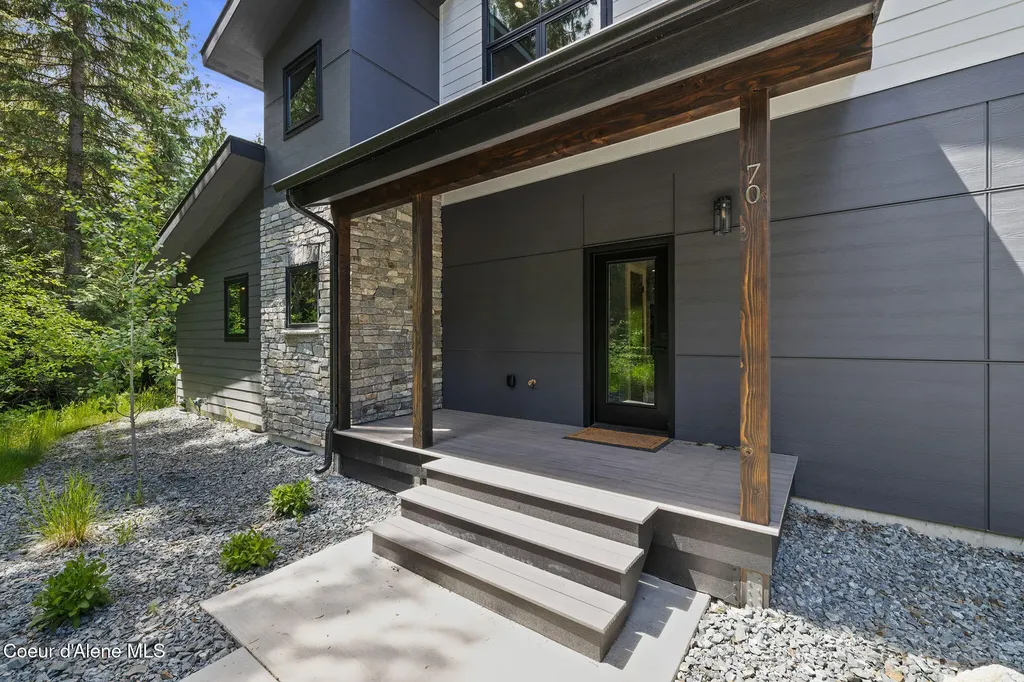 70 Wedge Court Priest Lake ID 83856