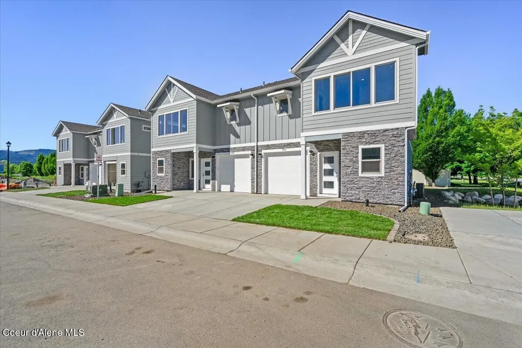 771 N Galbraith Lp (lot 21) Post Falls ID 83854