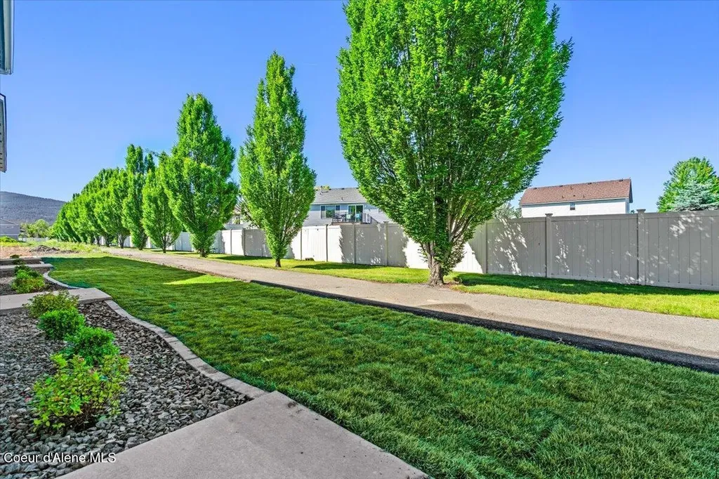 771 N Galbraith Lp (lot 21) Post Falls ID 83854