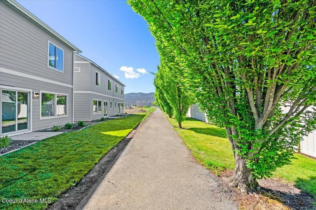 771 N Galbraith Lp (lot 21) Post Falls ID 83854
