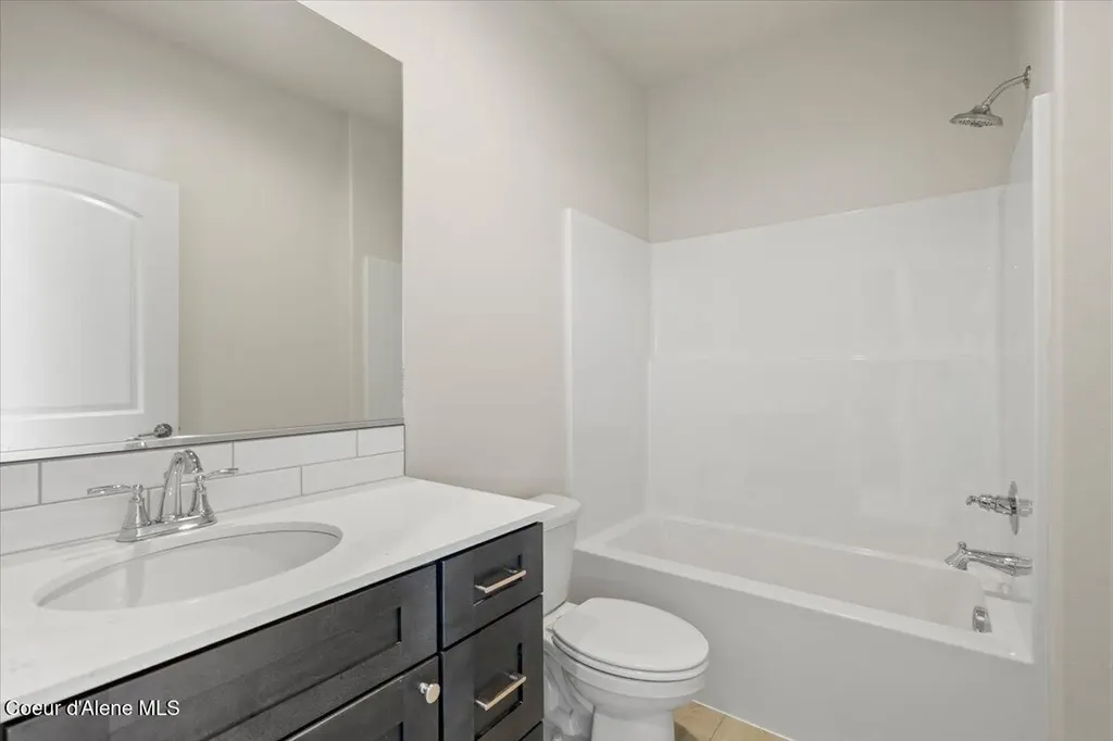 771 N Galbraith Lp (lot 21) Post Falls ID 83854