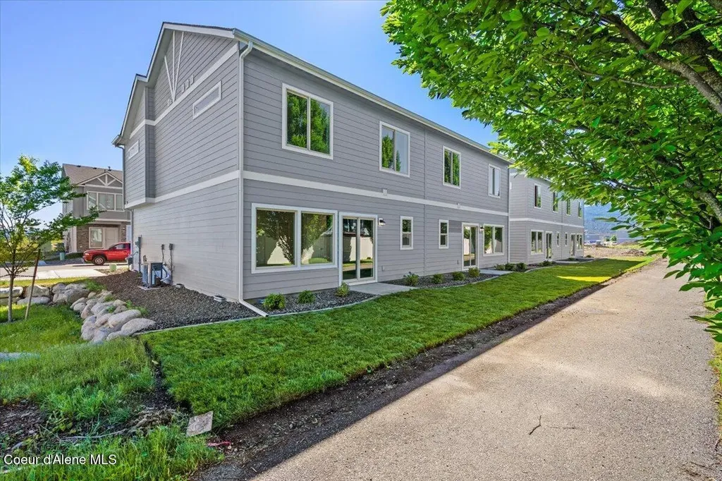 771 N Galbraith Lp (lot 21) Post Falls ID 83854