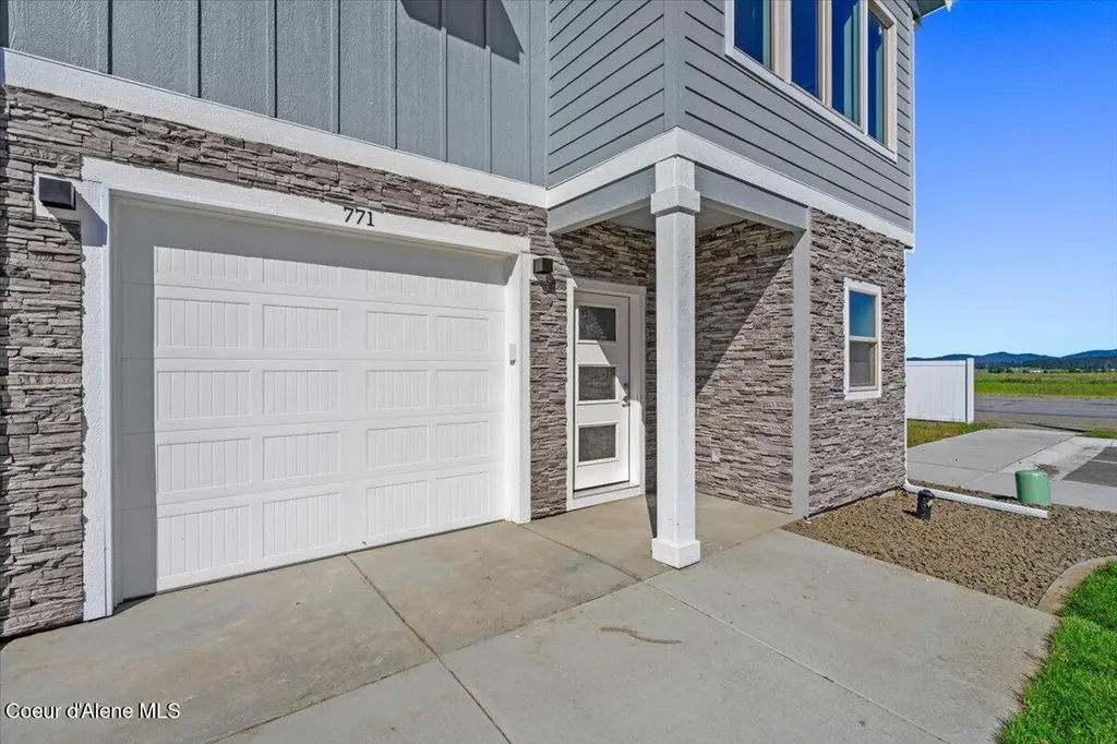 771 N Galbraith Lp (lot 21) Post Falls ID 83854