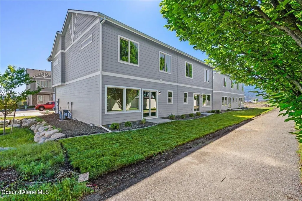 771 N Galbraith Lp (lot 21) Post Falls ID 83854