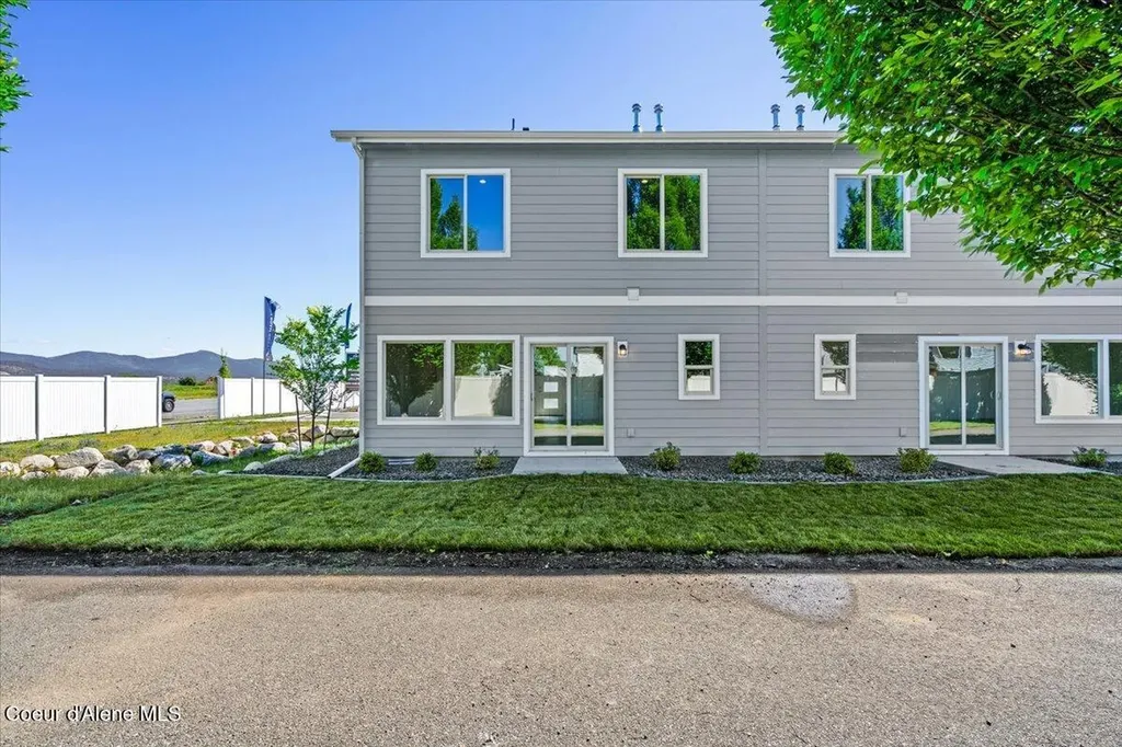 771 N Galbraith Lp (lot 21) Post Falls ID 83854