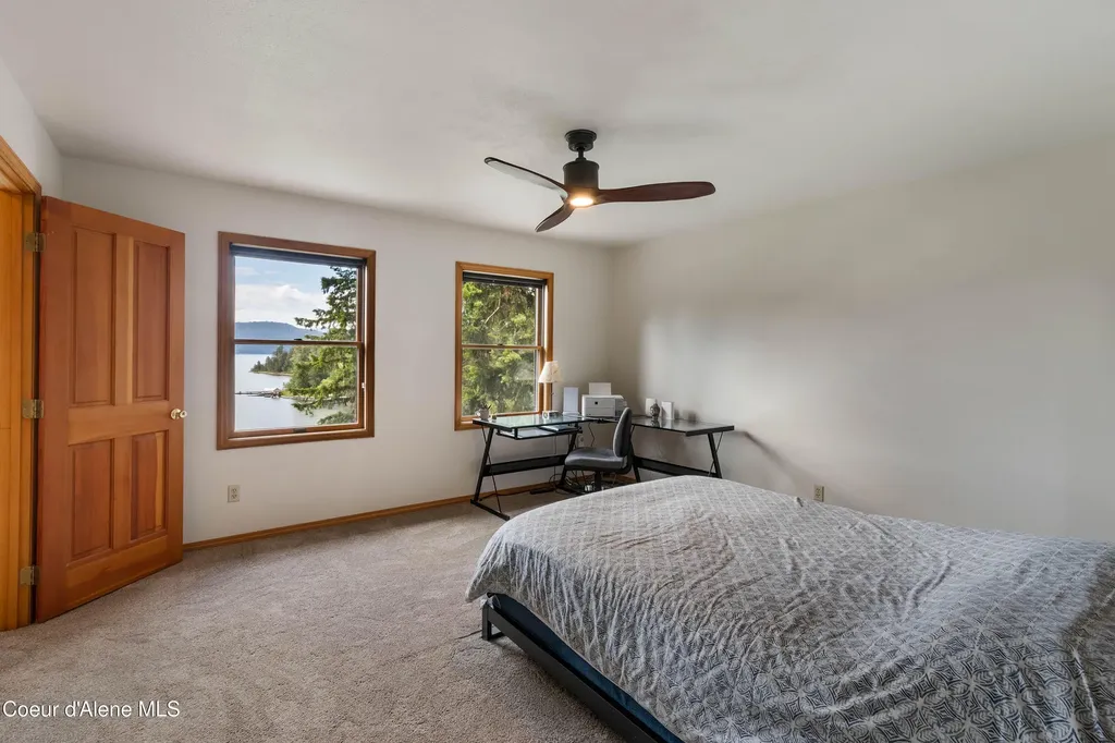 2385 Sunnyside Road Sandpoint ID 83864
