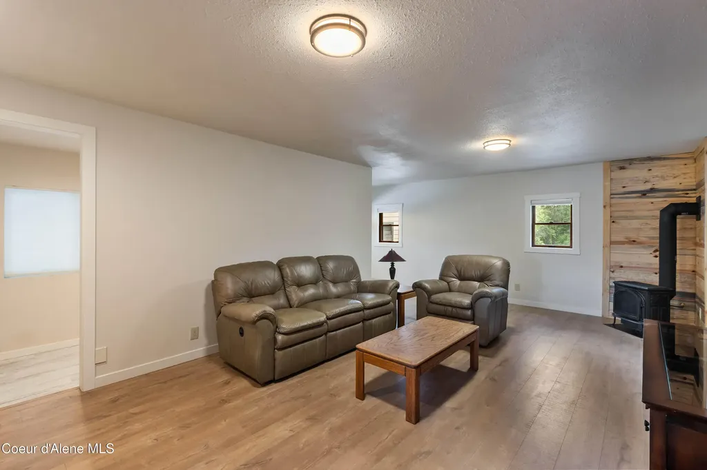 2385 Sunnyside Road Sandpoint ID 83864
