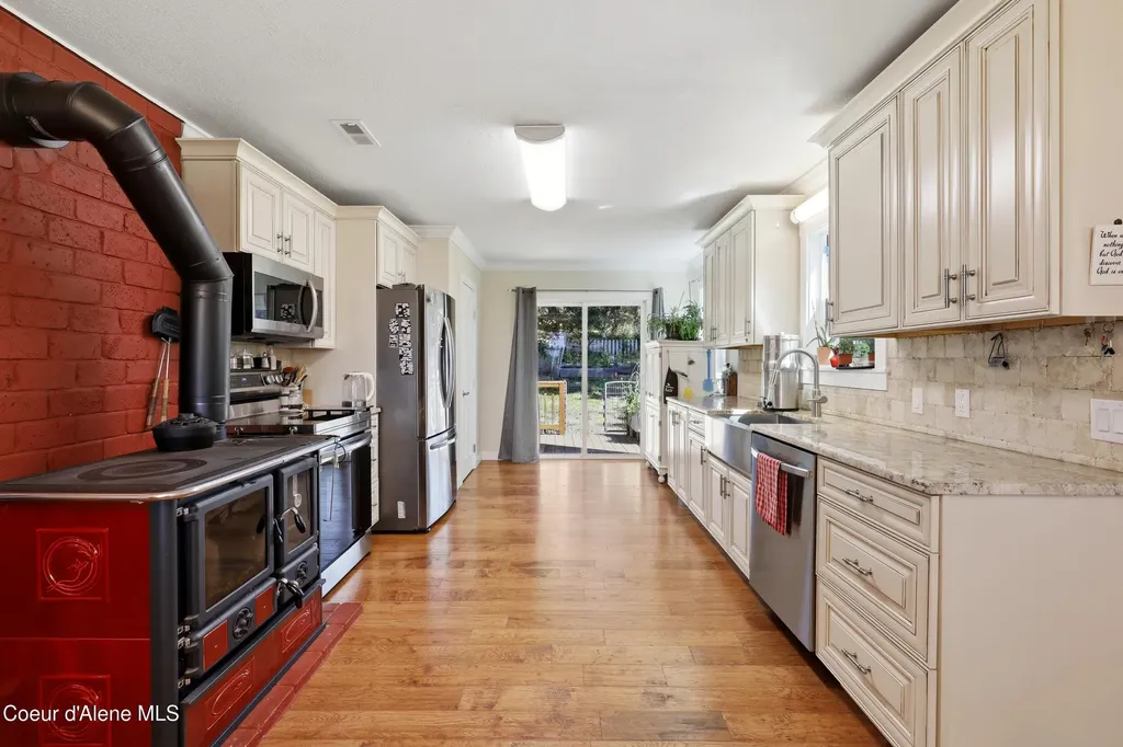 17765 S Rew Road Worley ID 83876