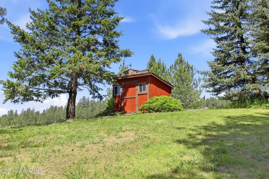 17765 S Rew Road Worley ID 83876
