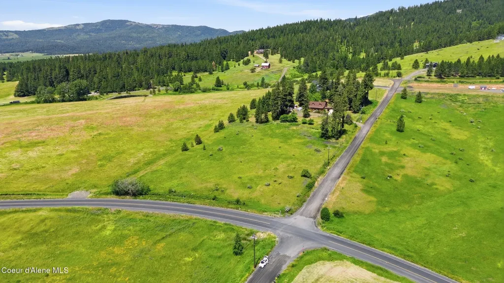 17765 S Rew Road Worley ID 83876