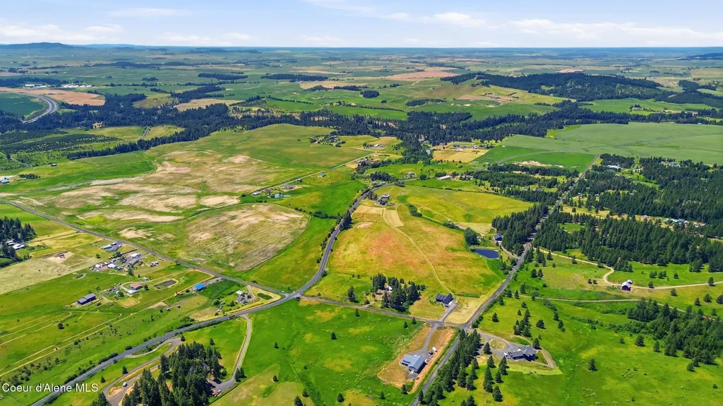 17765 S Rew Road Worley ID 83876