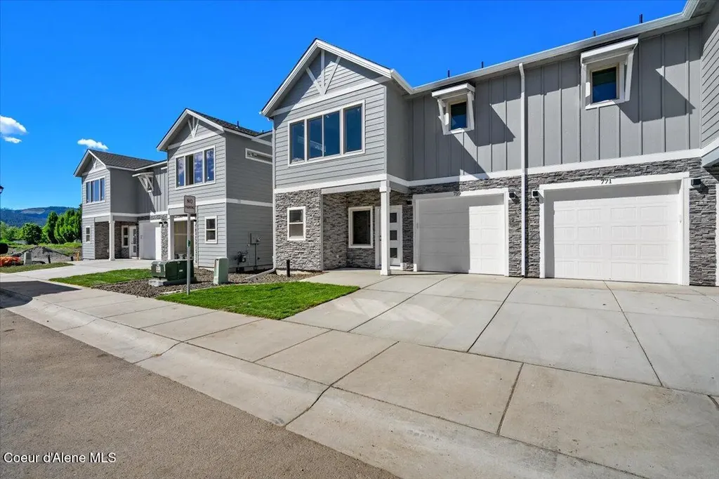 759 N Galbraith Lp (lot 22) Post Falls ID 83854