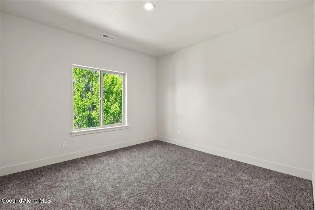 759 N Galbraith Lp (lot 22) Post Falls ID 83854