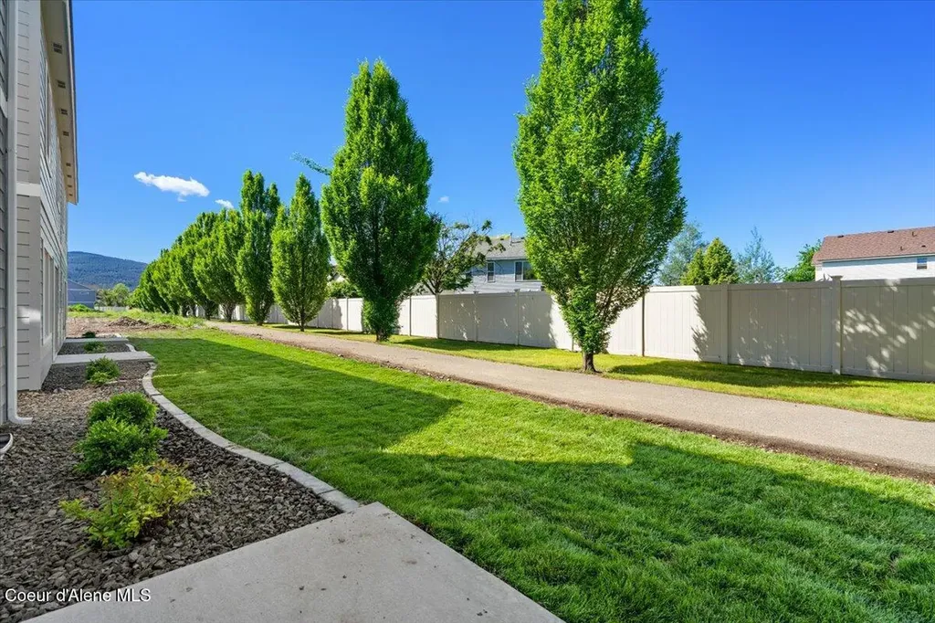 759 N Galbraith Lp (lot 22) Post Falls ID 83854