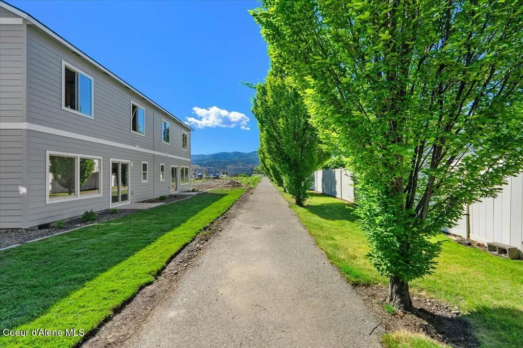 759 N Galbraith Lp (lot 22) Post Falls ID 83854