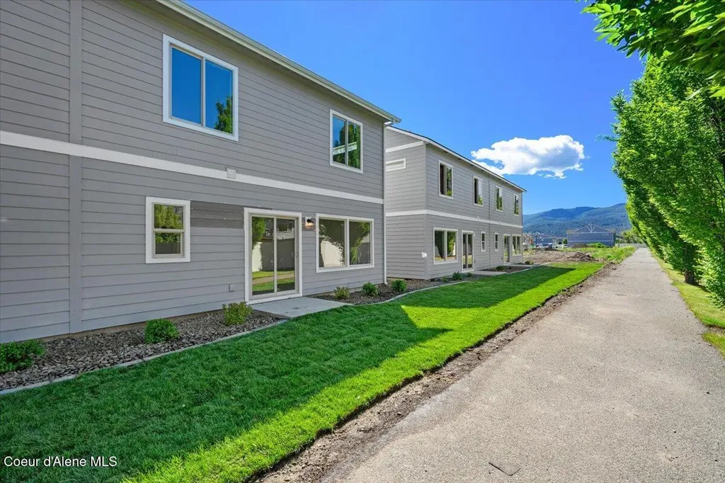 759 N Galbraith Lp (lot 22) Post Falls ID 83854