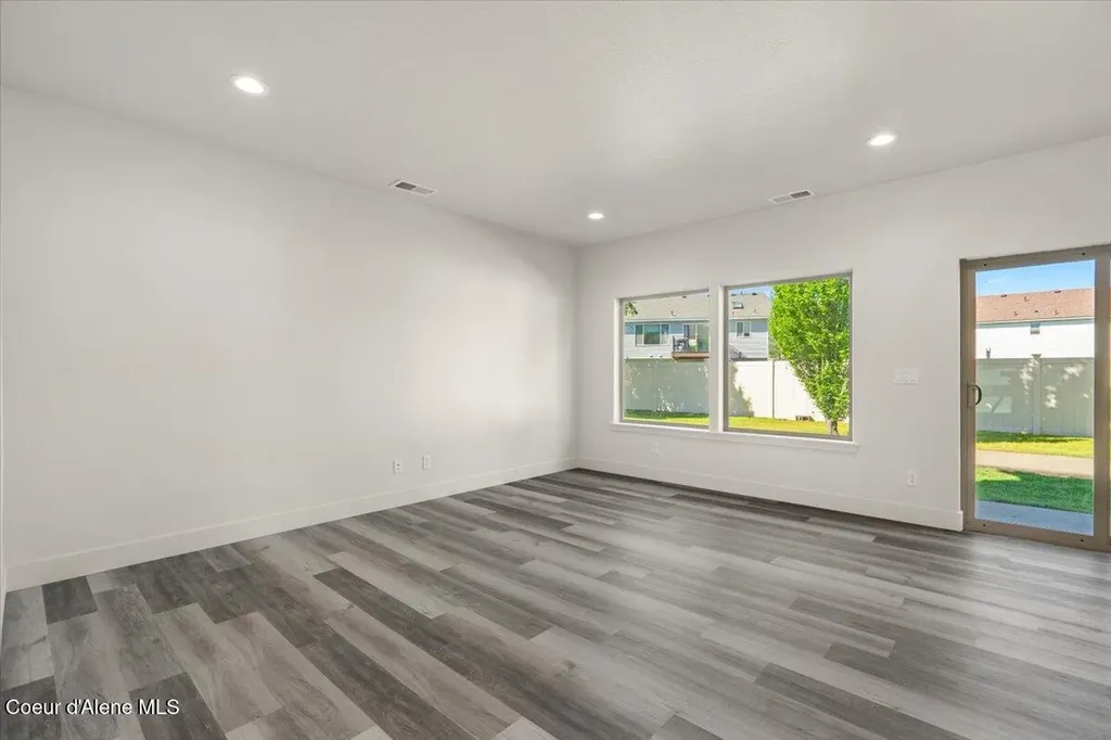759 N Galbraith Lp (lot 22) Post Falls ID 83854