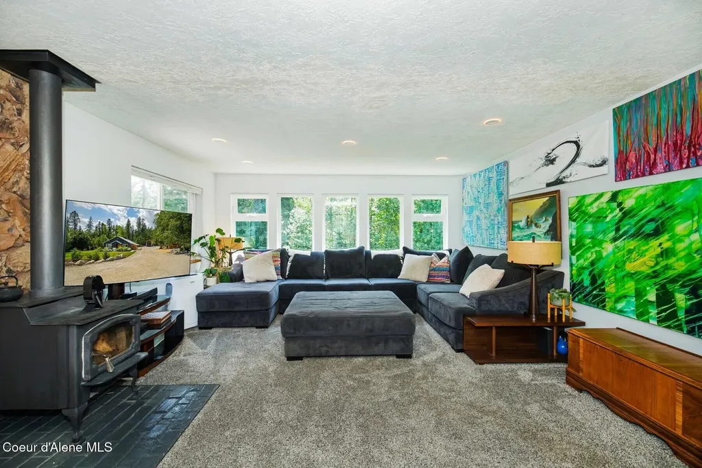 1042 N Wrenco Road Sandpoint ID 83864