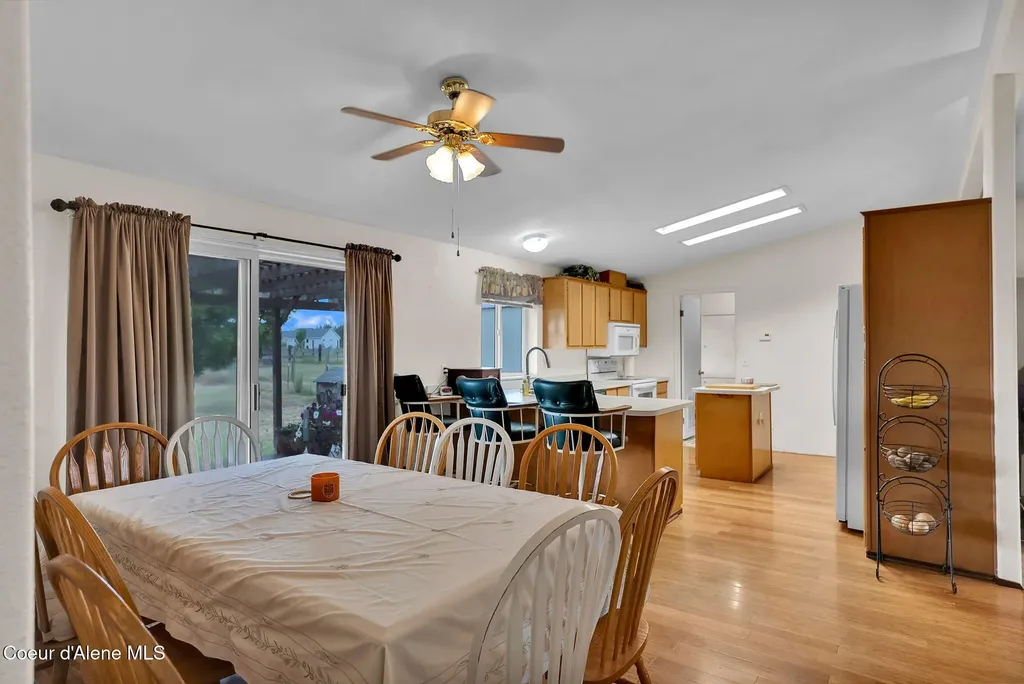 29399 N Clagstone Road Athol ID 83801
