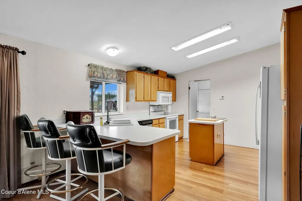 29399 N Clagstone Road Athol ID 83801