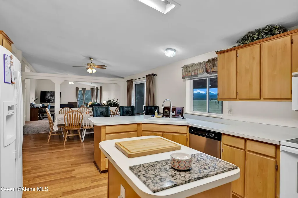 29399 N Clagstone Road Athol ID 83801