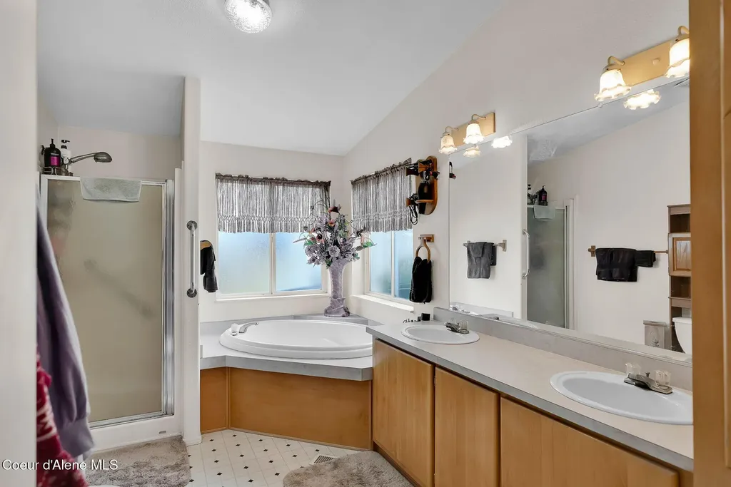 29399 N Clagstone Road Athol ID 83801
