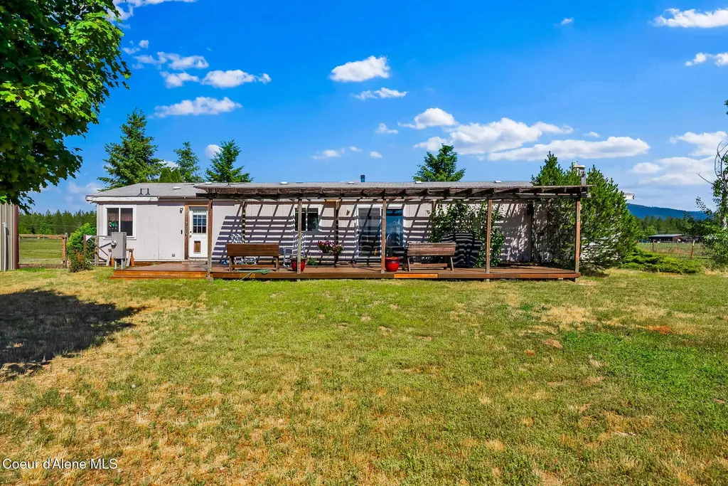 29399 N Clagstone Road Athol ID 83801