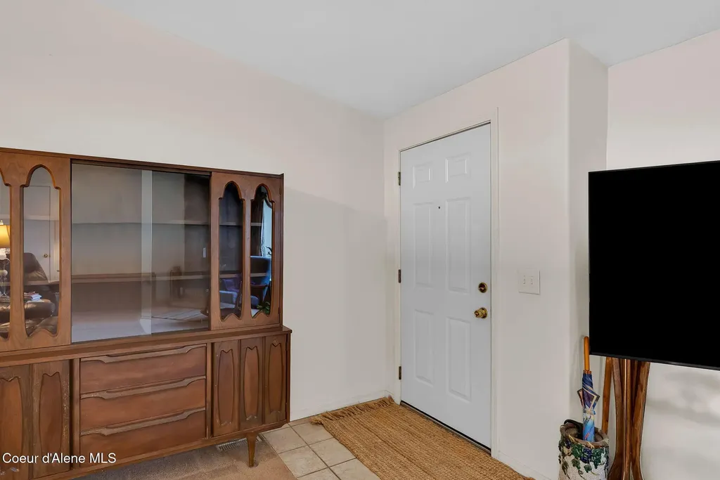 29399 N Clagstone Road Athol ID 83801
