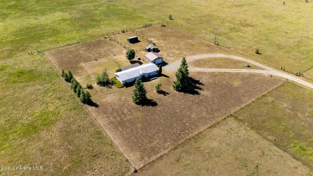 29399 N Clagstone Road Athol ID 83801