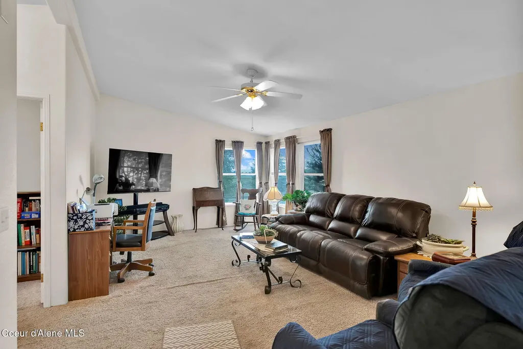 29399 N Clagstone Road Athol ID 83801