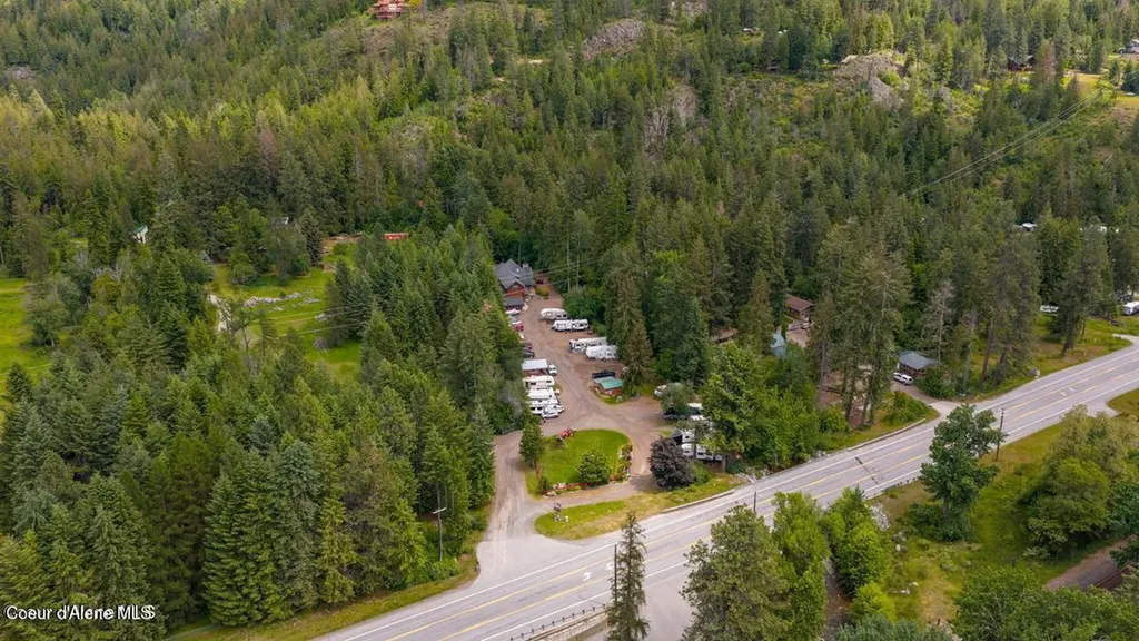 42303 Highway 200 Hope ID 83836