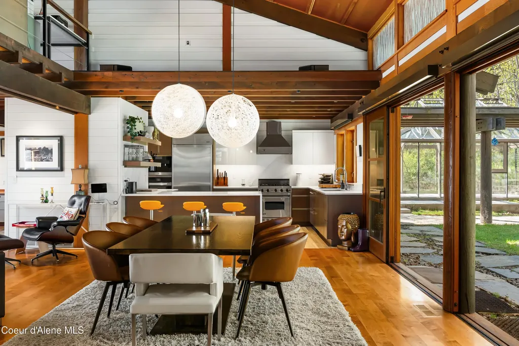825 Winter Ridge Road Hope ID 83836