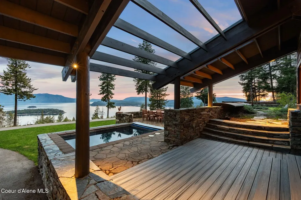 825 Winter Ridge Road Hope ID 83836