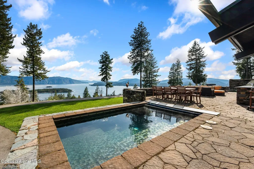 825 Winter Ridge Road Hope ID 83836