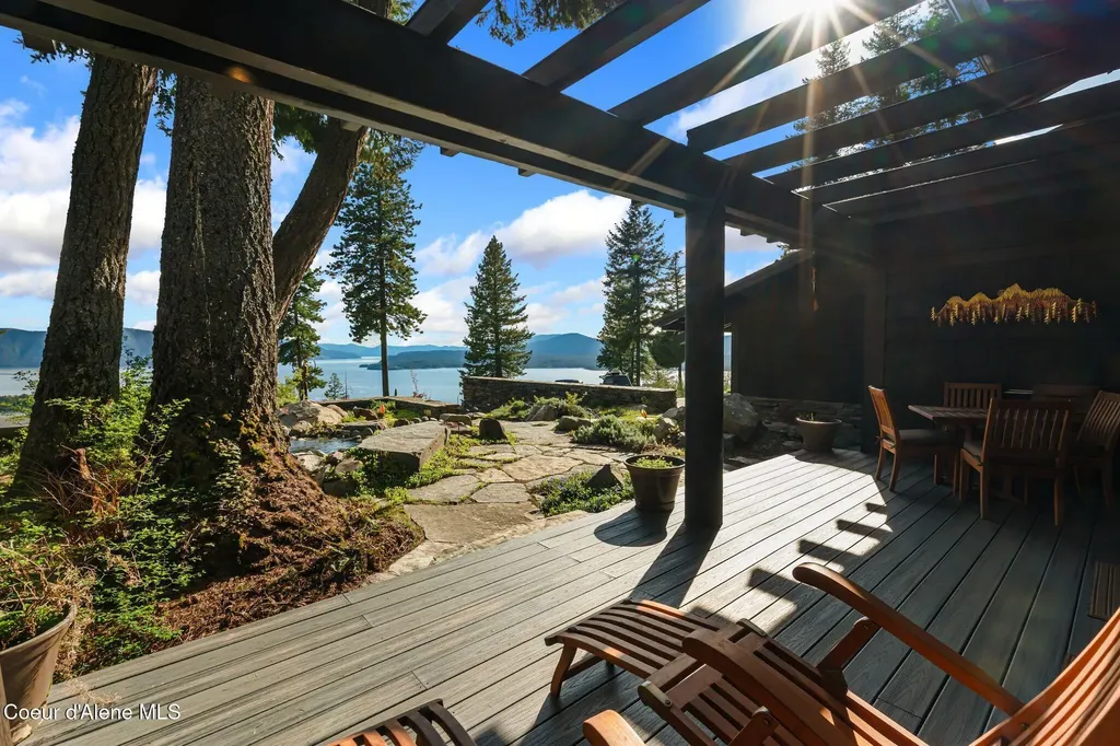 825 Winter Ridge Road Hope ID 83836