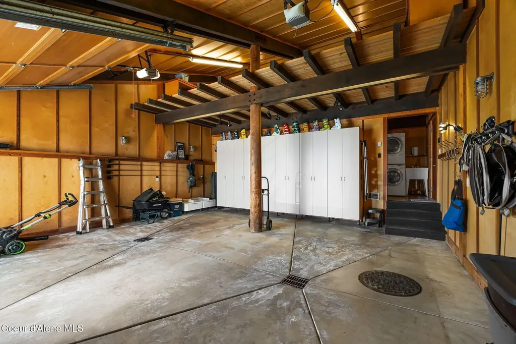 825 Winter Ridge Road Hope ID 83836