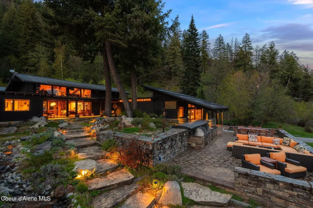 825 Winter Ridge Road Hope ID 83836