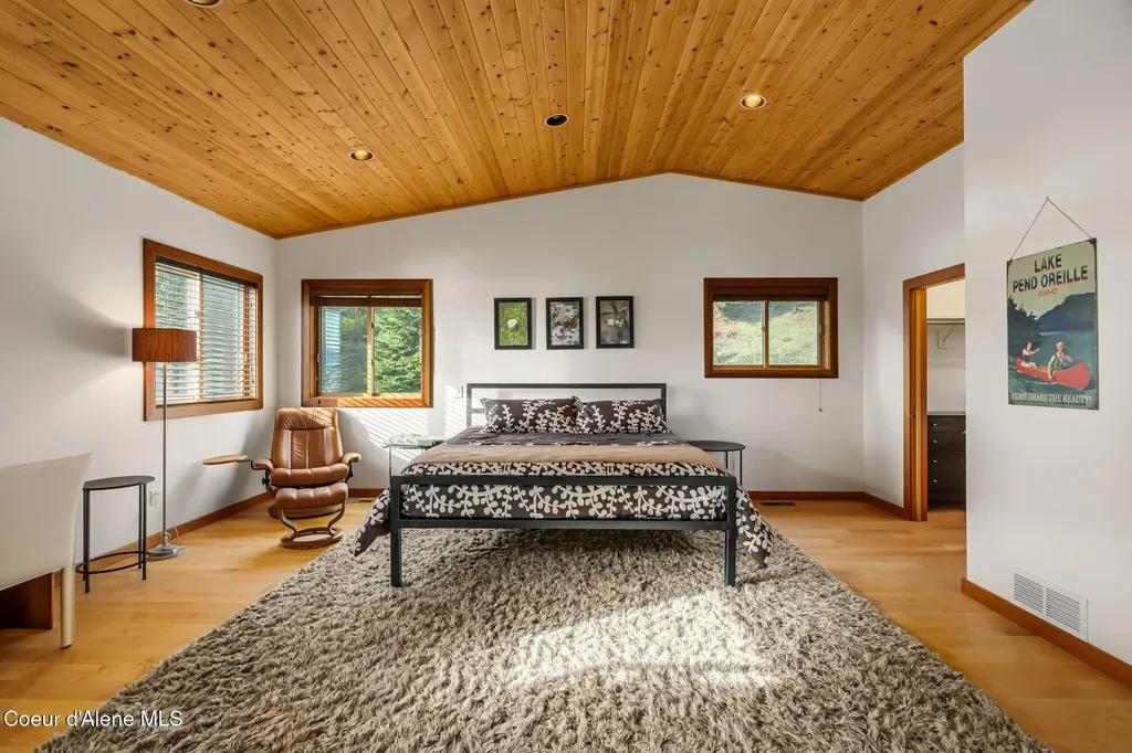 825 Winter Ridge Road Hope ID 83836