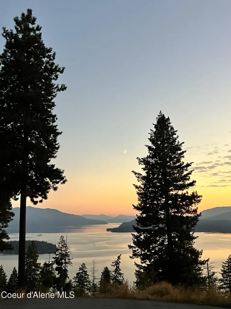 825 Winter Ridge Road Hope ID 83836