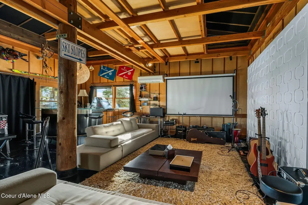 825 Winter Ridge Road Hope ID 83836