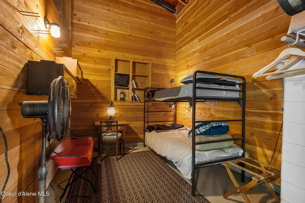 825 Winter Ridge Road Hope ID 83836